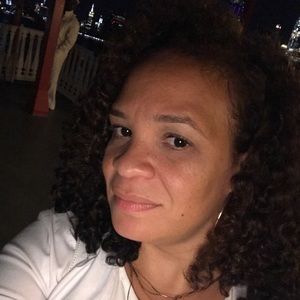 Meet your Posher, Noelle